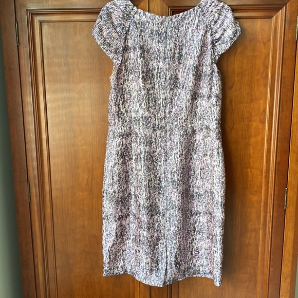 EUC Banana Republic Silk Dress - Picture 4 of 10